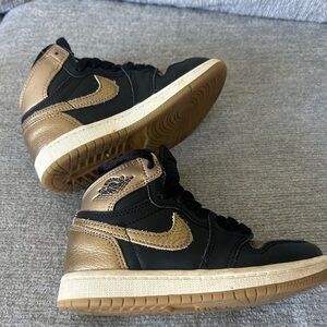 Nike Black and Gold Kids' Sneakers